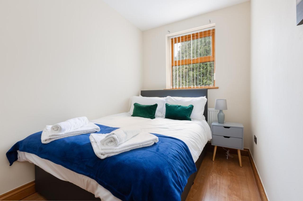 Albert - 5 Bedrooms Sleeps 11 Parking Wi-Fi Contractors Preston  Zewnętrze zdjęcie