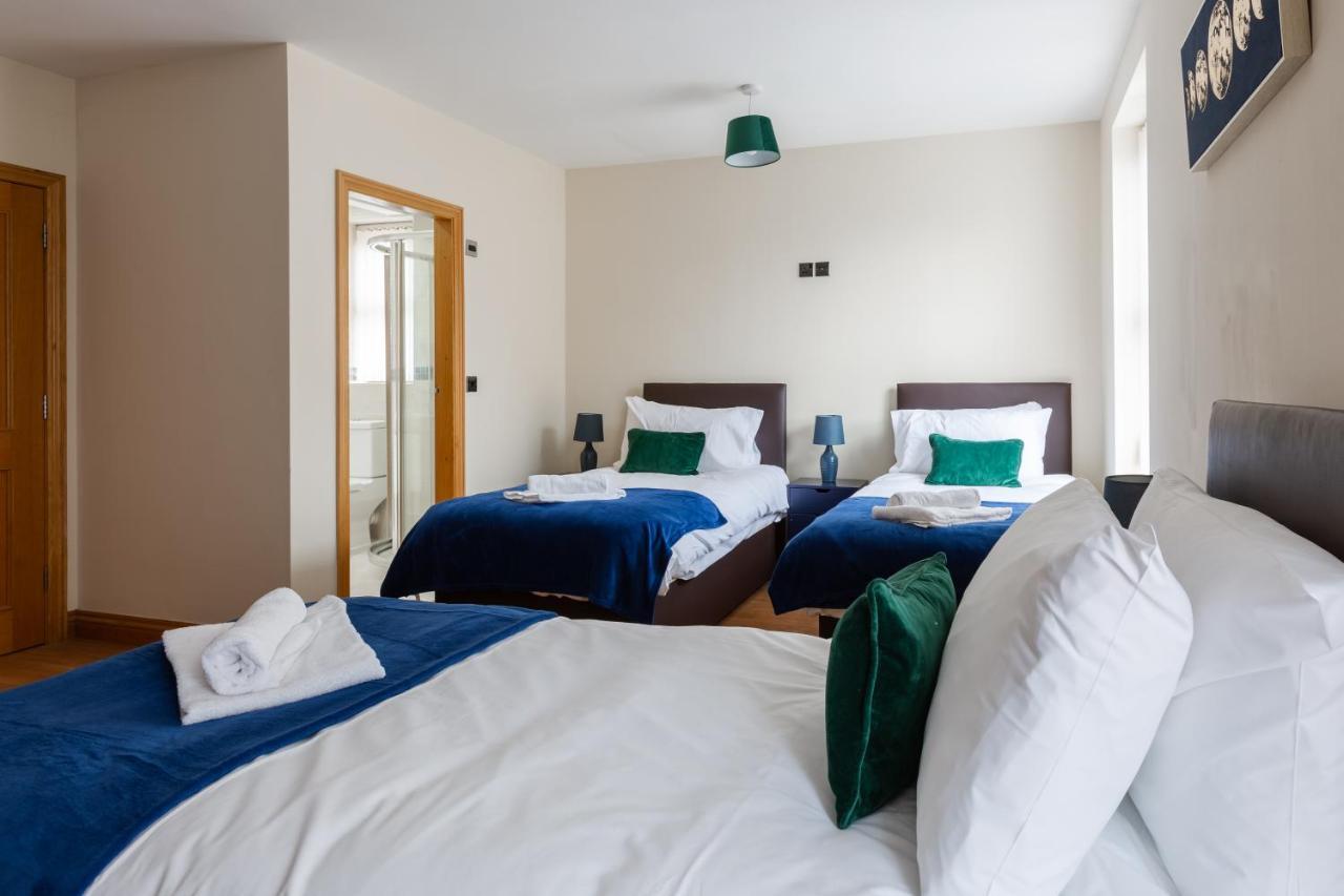 Albert - 5 Bedrooms Sleeps 11 Parking Wi-Fi Contractors Preston  Zewnętrze zdjęcie