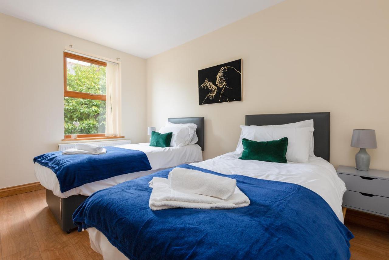 Albert - 5 Bedrooms Sleeps 11 Parking Wi-Fi Contractors Preston  Zewnętrze zdjęcie